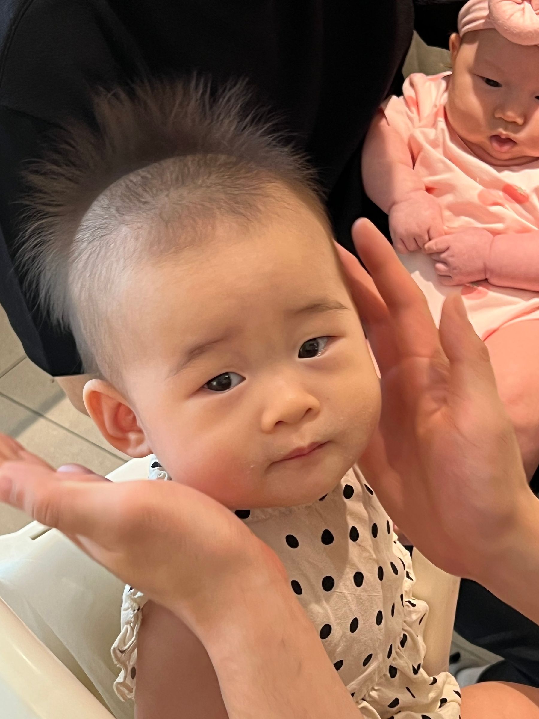청년 D셀 끝나지 않은 아웃팅